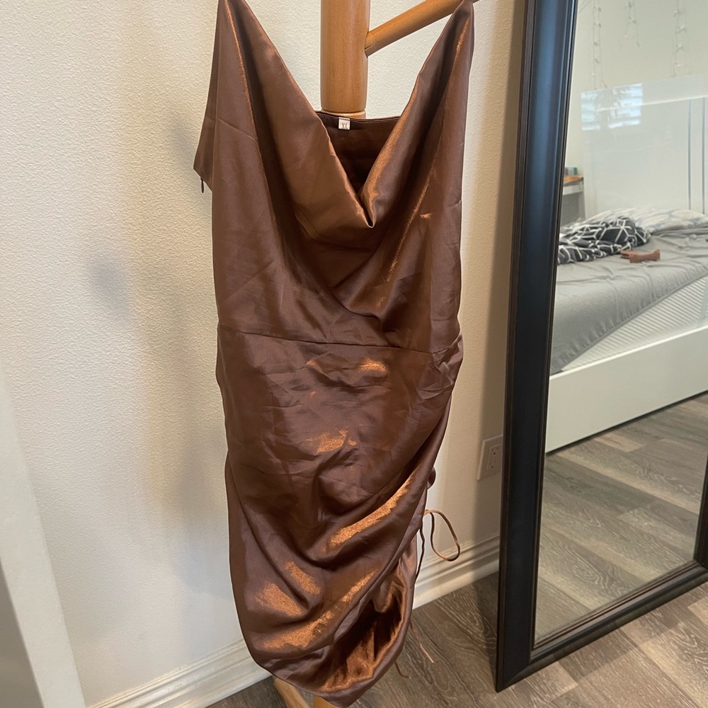 Brown dress
